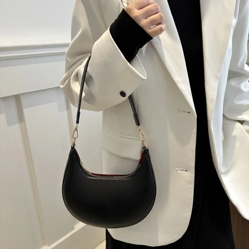 Luminee  High-end Moon-shaped Baseball Bag