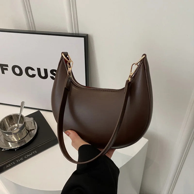 Luminee  High-end Moon-shaped Baseball Bag