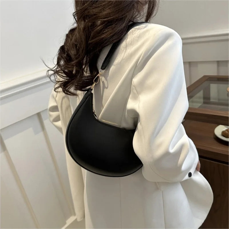 Luminee  High-end Moon-shaped Baseball Bag